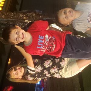 Meet your Posher, Adam